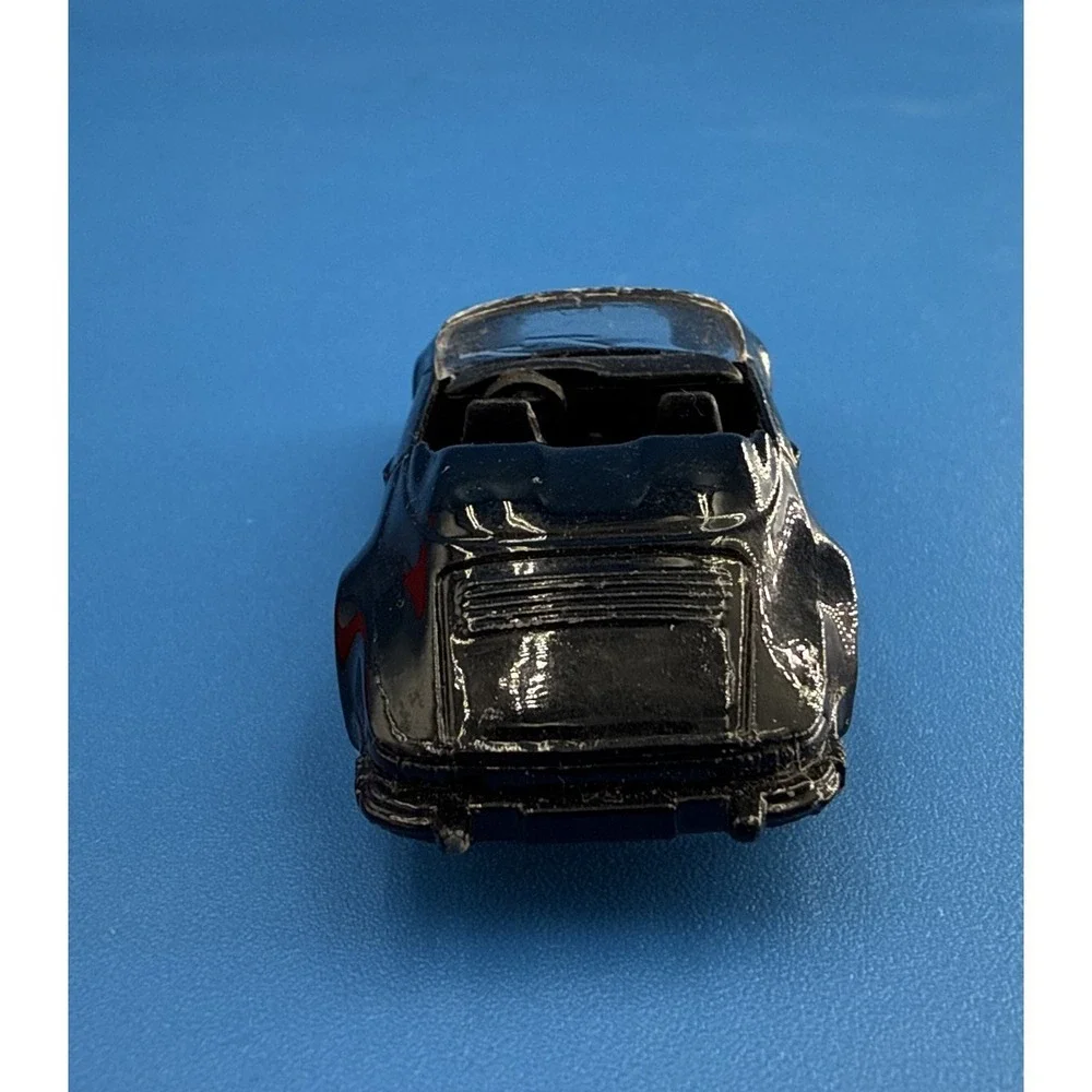 Maisto‎ Porsche 911 Speedster Convertible Black Diecast Car Loose